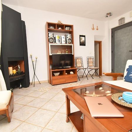 Olia Sea View Shared Pool Villa, Néa Fókaia Extérieur photo