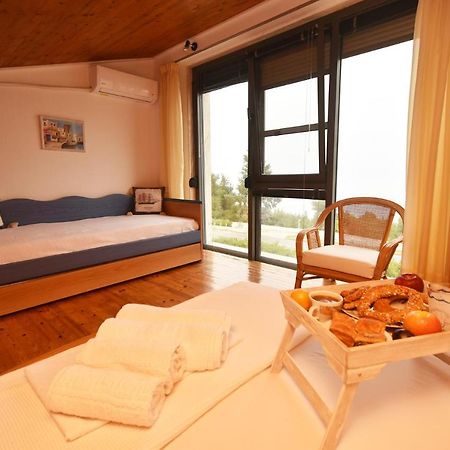 Olia Sea View Shared Pool Villa, Néa Fókaia Extérieur photo