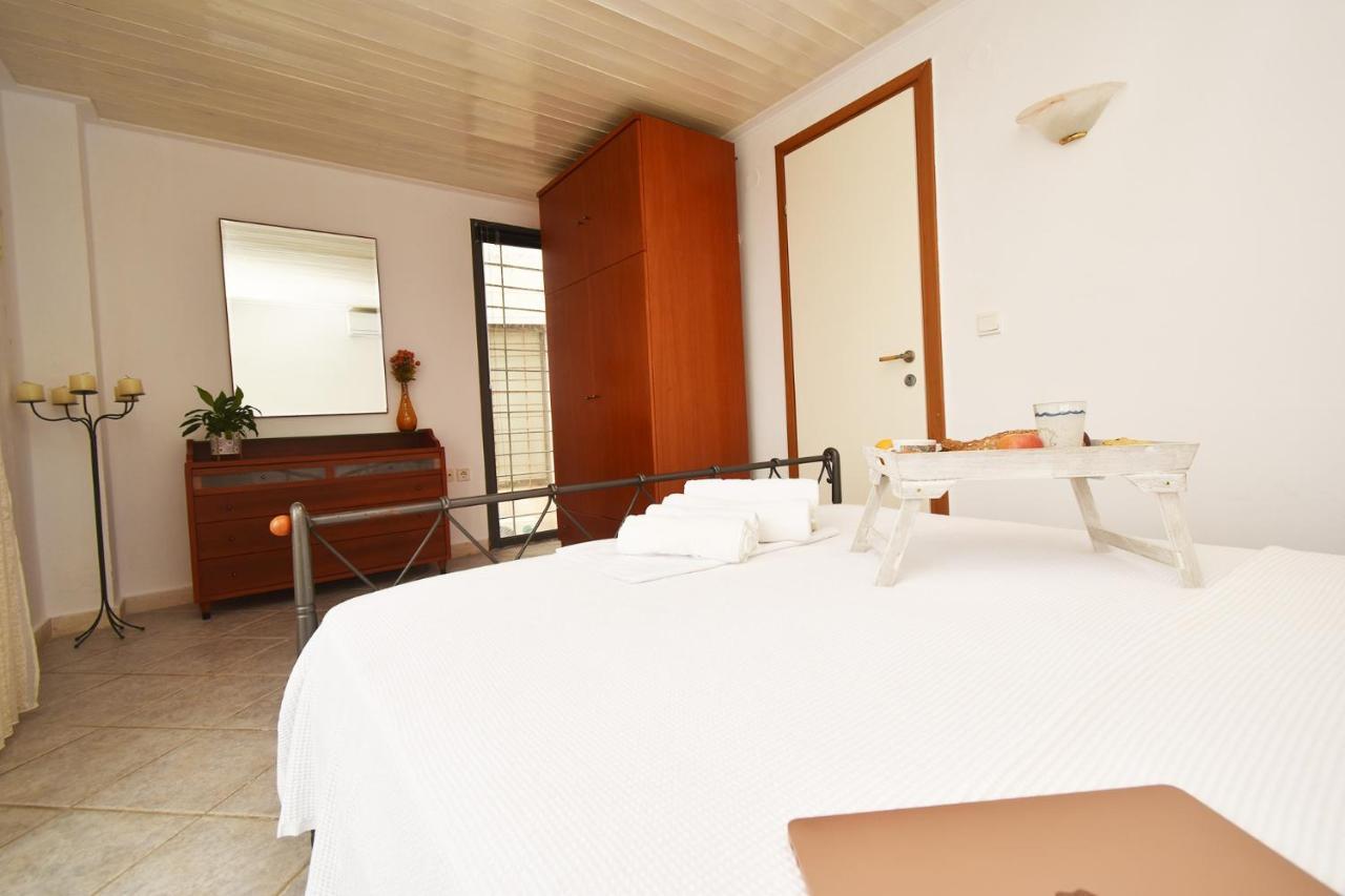 Olia Sea View Shared Pool Villa, Néa Fókaia Extérieur photo