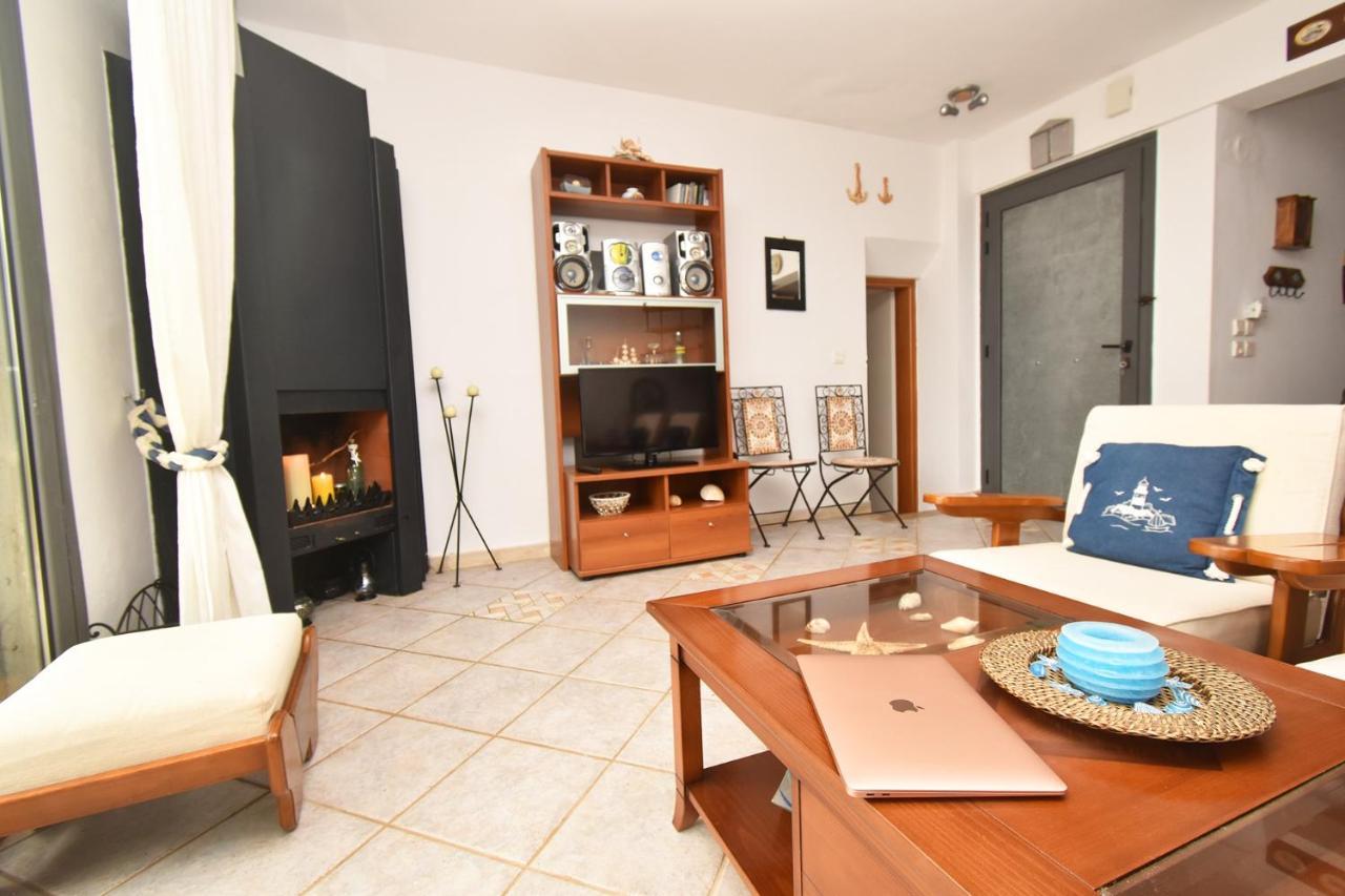 Olia Sea View Shared Pool Villa, Néa Fókaia Extérieur photo