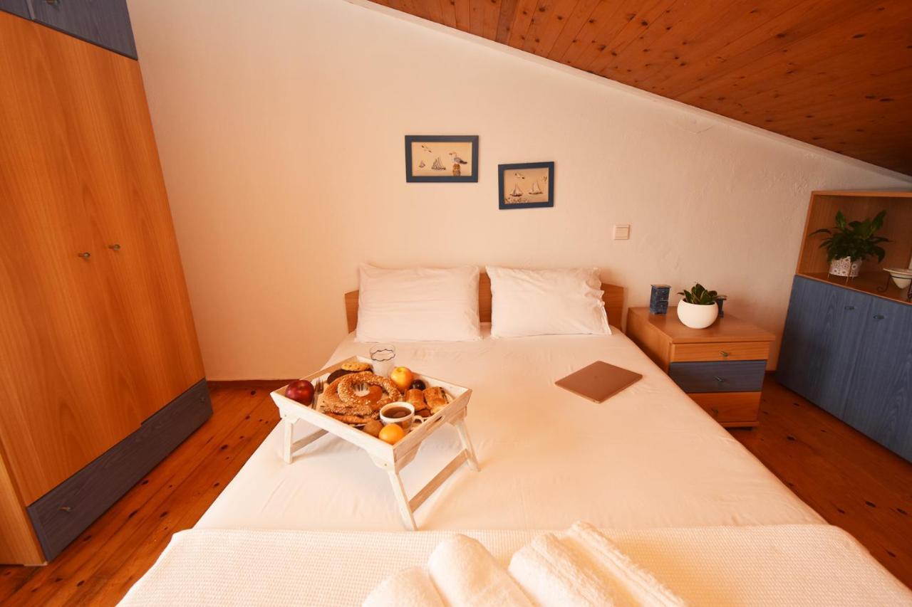 Olia Sea View Shared Pool Villa, Néa Fókaia Extérieur photo