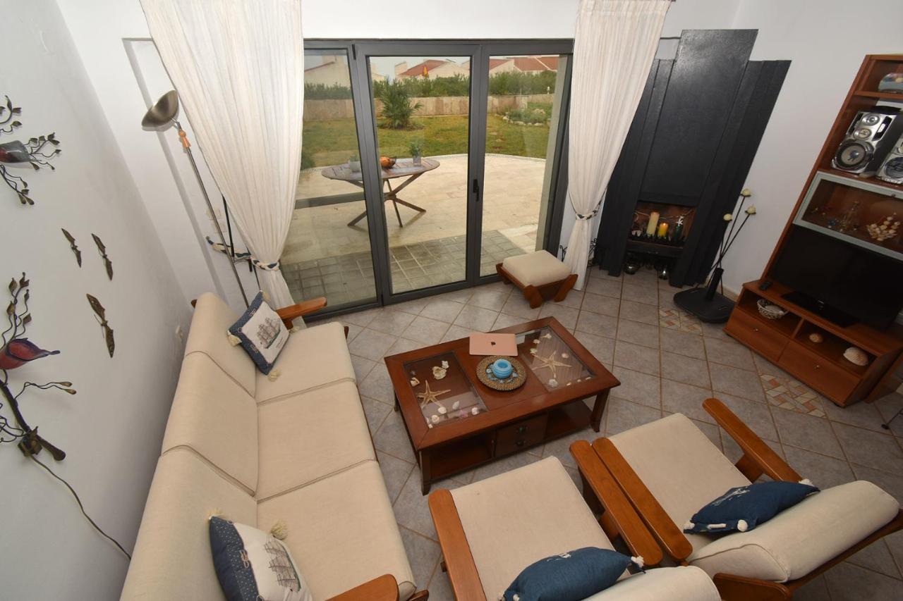 Olia Sea View Shared Pool Villa, Néa Fókaia Extérieur photo