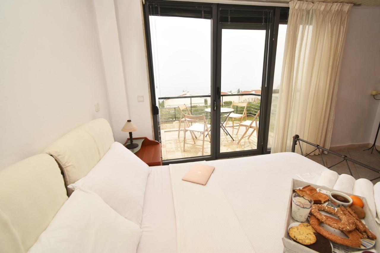 Olia Sea View Shared Pool Villa, Néa Fókaia Extérieur photo